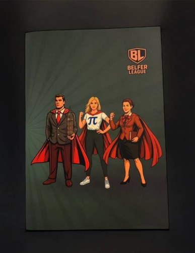 zeszyt-belferleague-superbohaterowie-widok-na-ciemnym-tle.jpg